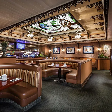 Four Queens Hotel & Casino-2